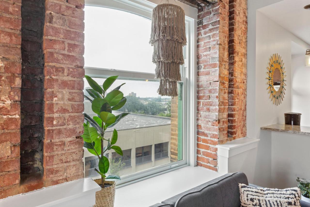 The Historic Divine Lorraine Aparthotel 2*